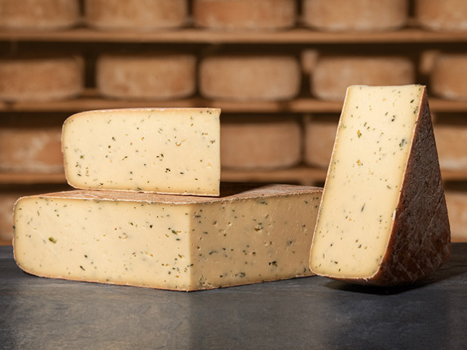 Raw milk raclette with wild garlic | Mons